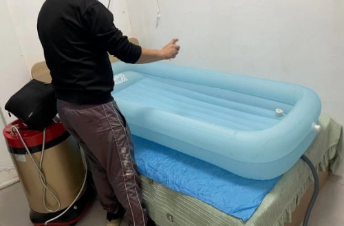 银发经济创业项目,线上线下结合,给老年人上门洗澡